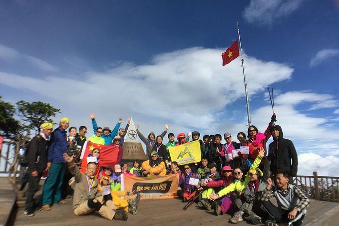 1 day Fansipan Trekking - Picnic lunch around 2,800 meters: fueling the summit push