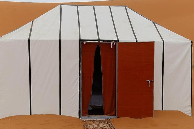 1 Night Camel Trekking Tour in Merzouga Desert Camp - Riding camels into Erg Chebbi: the part you’ll remember first