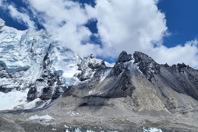 14 Day - Everest Base Camp Trek - Tengboche Day 5: monastery views and a breather before higher days