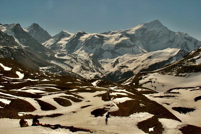 14 Days Annapurna Circuit Trek - The long drive to the trail: Kathmandu to Besisahar to Chame