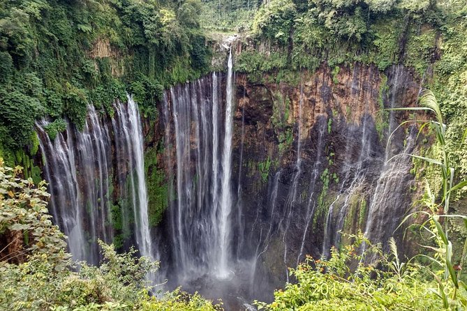 1Day - Tumpak Sewu Waterfall and Goa Tetes Cave Trekking - Tumpak Sewu + Goa Tetes: what kind of day this really is