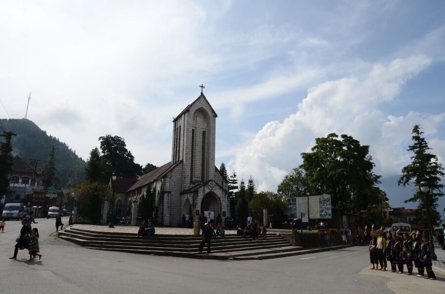 2 Day-2 Night Sapa Trekking: Overnight Train &Limousine Bus - Day Two: Free Time in Sa Pa + Optional Fansipan Cable Car