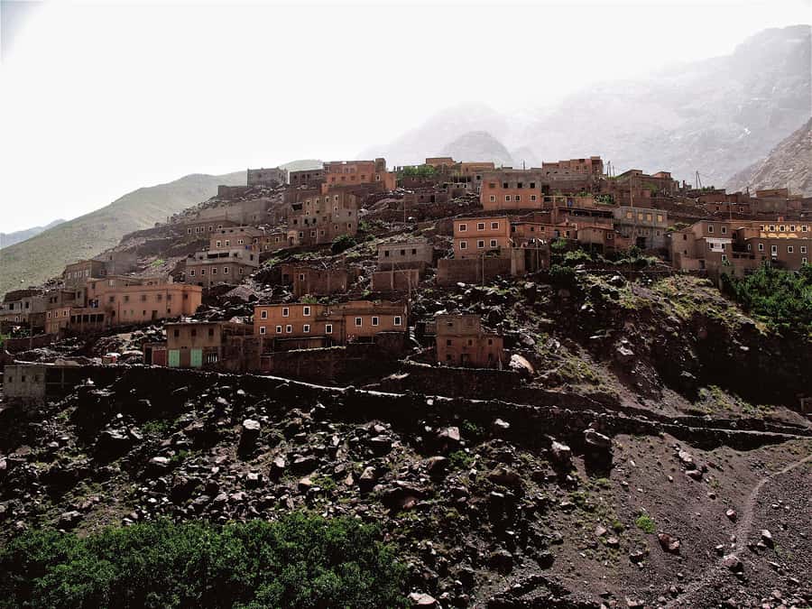 2-Day Atlas Mountains Morocco Trek with Village Stay - Day 1: Tizi n’Tamatert Pass to Armed Village
