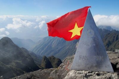 2-Day Fansipan Mountain Trek - Indochina's Highest Peak - Your Day 1: Sa Pa to Tram Ton, then up to 2800 meters