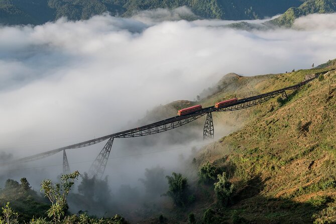 2-day Sapa Trekking & Fansipan Cable Car & Bus from Hanoi - Day 1 Trek in Sapa Village: Beautiful Views, Real Walking