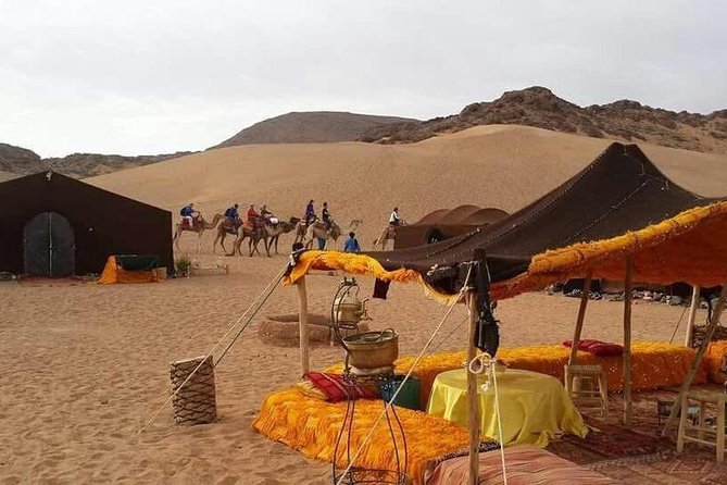 2-Day Zagora Tour from Marrakech Including the Atlas Mountains, Camel Trek and Desert Camp - Tizi-n-Tichka Pass and Atlas Villages: Views That Move