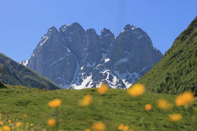 2 Days Private Tour to Kazbegi and Juta Village with Trekking - The private-drive advantage from Tbilisi to Kazbegi