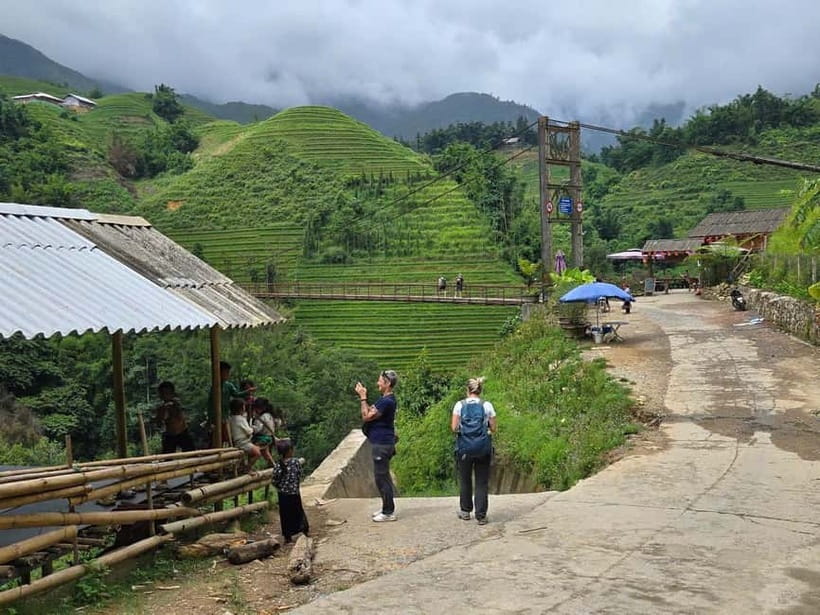 2 Night Lao Chai-Ta Van Homestay- Trekking & Fansipan Visit - Day 3: Morning hike, Giang Ta Chai suspension bridge, then back to Hanoi