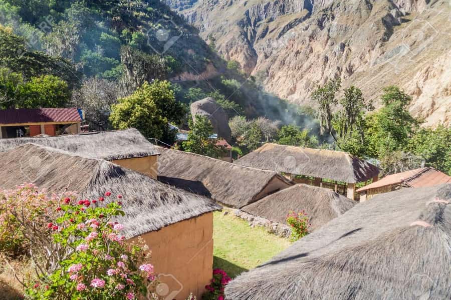 3-day trek to the Colca Canyon from Arequipa ending in Puno - Day 2: The walk to Sangalle oasis through canyon towns