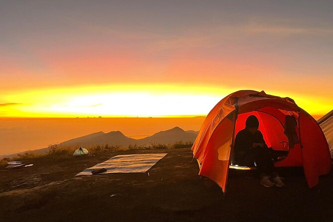 3 days 2 night trekking Rinjani to Summit and lake - Guides and porters: where the trip earns its strong ratings