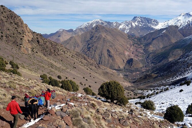 3 Days Berber Villages Trek - Authentic Atlas Mountain Experience - Day 1: Tizi n’Tamaterte pass and the Tizi Oussem guesthouse night