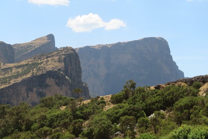3 Days Trekking Simien Mountains Tours - Guides, Hospitality, and the Small-Group Advantage