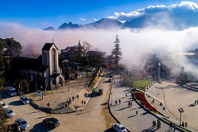 3D2N Sapa Trekking, Fansipan Legend Cable Car Ride - Day 1: Hanoi to Sapa, lunch + hotel check-in, then your first trek