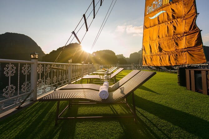 3Day Kayak & Trek to Ha Long Bay and Tamcoc (the 2nd day private) - Lan Ha Bay day: kayaking and swimming with real space
