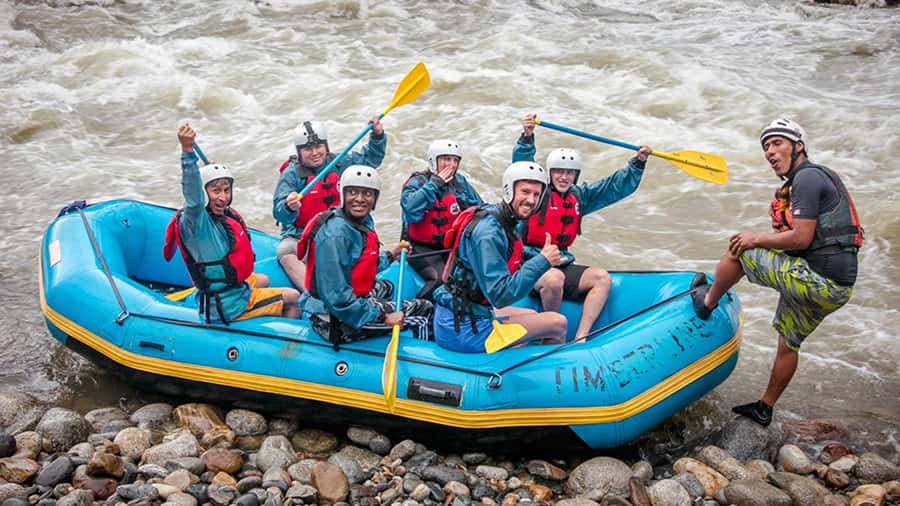 4 days/3 nights: Inka Jungle Trek to Machu Picchu - Day 1: Cusco to Abra Málaga, then the Santa María bike descent