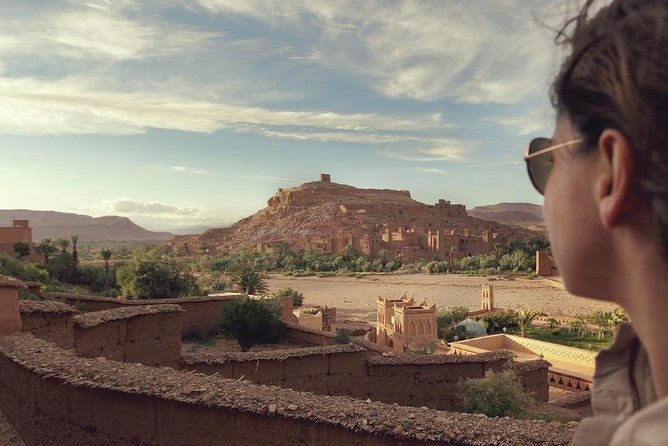 4 Days: Private Desert Tour from Marrakech to Merzouga & Camel Trek - Todra Gorges to Erfoud: limestone cliffs, fossil lore, and a shift toward sand