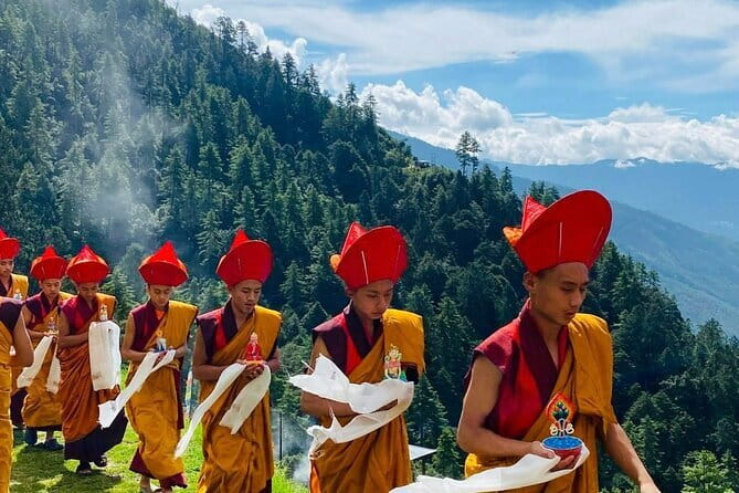 8 Days Bhutan Cultural Tour with 2-Day Bumdrak Trek - Back to Paro: nature trail walking and Kyichu Lhakhang’s old-school spiritual vibe