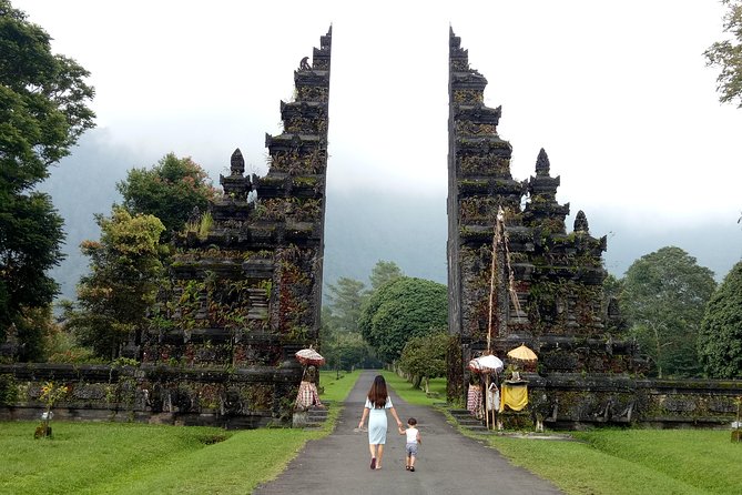 All Inclusive Sekumpul Waterfall Trekking , Handara Gate & Temple - The Route Makes This Worth Doing