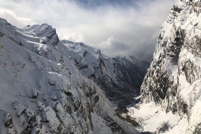 Annapurna Base Camp Trek from Pokhara 7 Days - Days 2 to 3: Chhomrong Climb, Rhododendron Forests, and Deurali Views