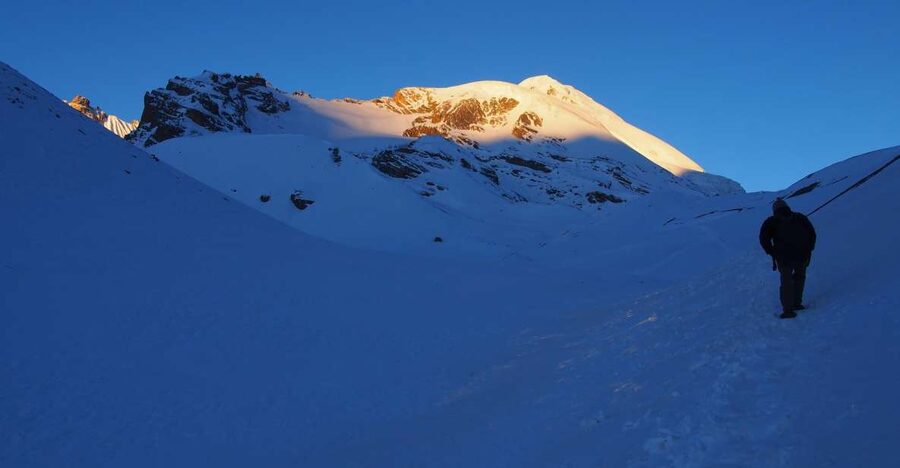 Annapurna Circuit Trekking 13 Days - The Thorong La day: technical crossing at 5,416m