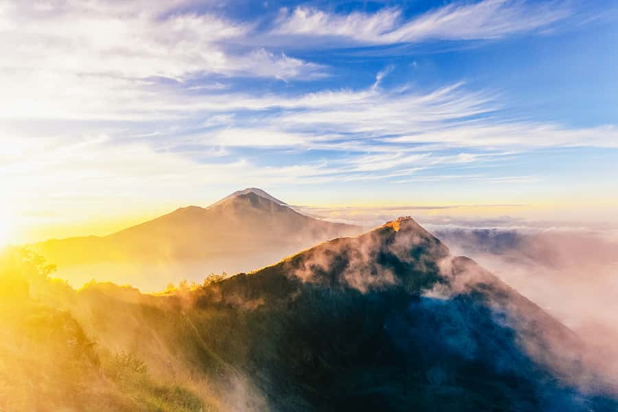 Bali: Mount Batur Sunrise Trek and White Water Rafting - The Mt Batur Lounge reset: clean toilets and limited showers