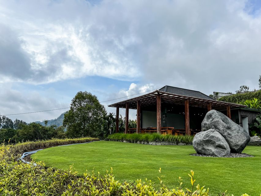 Bali: Mount Batur Sunrise Trek With Guide and Breakfast - Mt Batur Lounge showers: why this matters more than it sounds