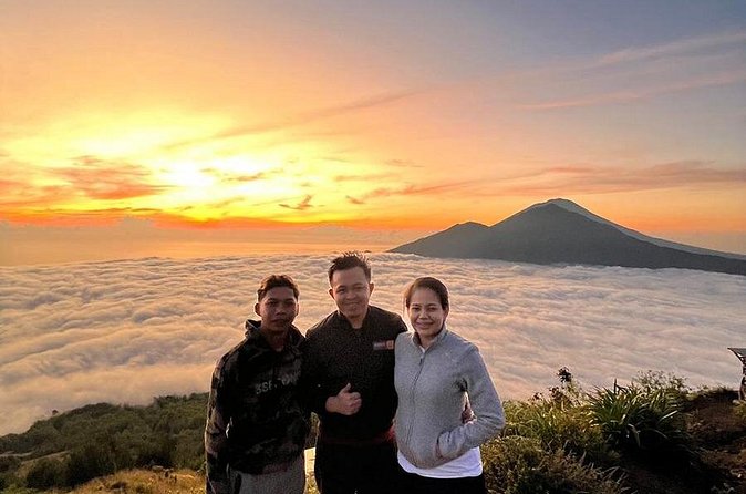 Bali: Mount Batur Trekking for Best Sunrise Adventure - Breakfast at Sunrise: Bread, Boiled Eggs, and the Perfect Wait