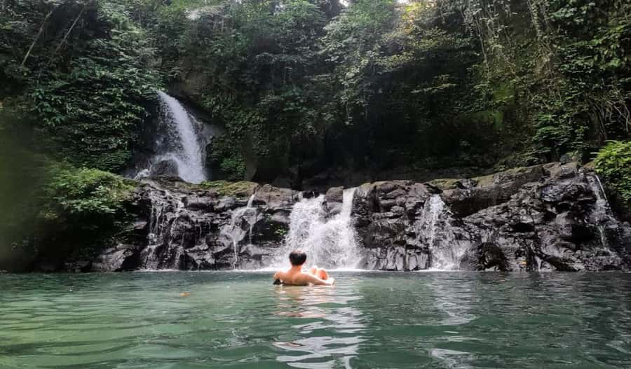 Bali: Mt Batur Sunrise Trek & Taman Sari Waterfall Adventure - Before sunrise on the trail: what the hike feels like