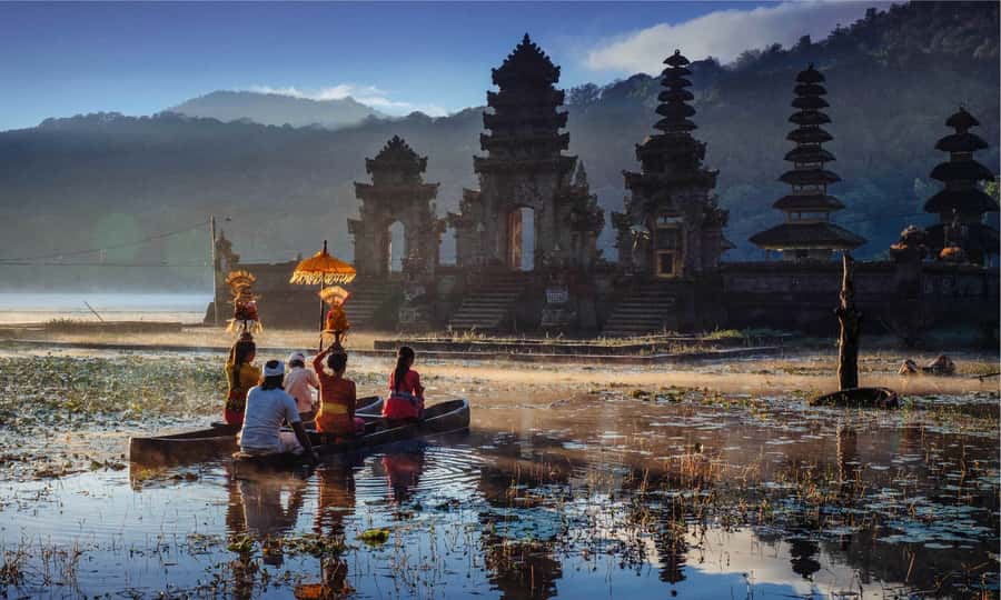 Bali: Twin Lakes, Handara Gates, and Forest Trekking Tour - Key Things That Make This Tour Worth Your Morning
