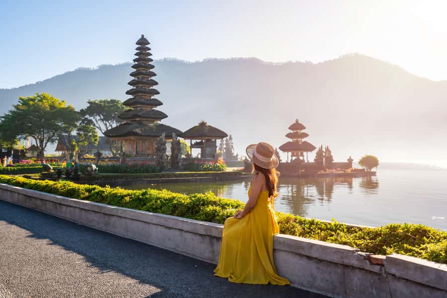 Banyumala Waterfall Trek, Bedugul and Lake Beratan Tour - Candi Kuning fruit and flower market: quick color before the climb