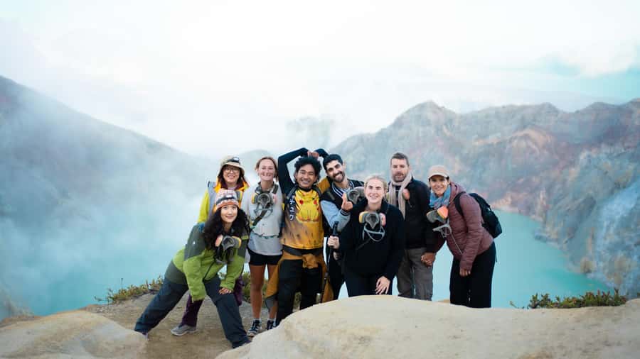 Banyuwangi: Ijen Crater Bluefire and Sunrise Guided Trek - The 9-hour rhythm: what happens on the trek day
