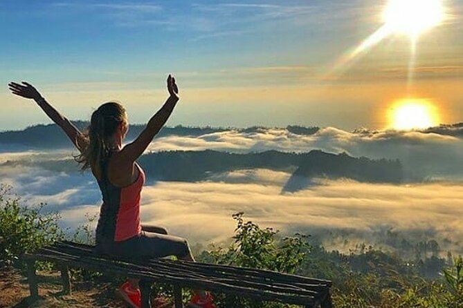 Batur Sunrise Trekking - Descent over black lava: the part many people underestimate