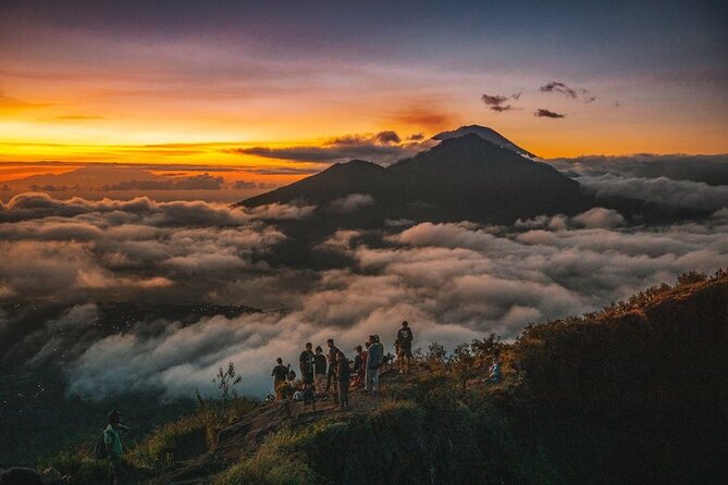 Batur Volcano Trekking - The top experience: mist, caldera views, and time to enjoy it