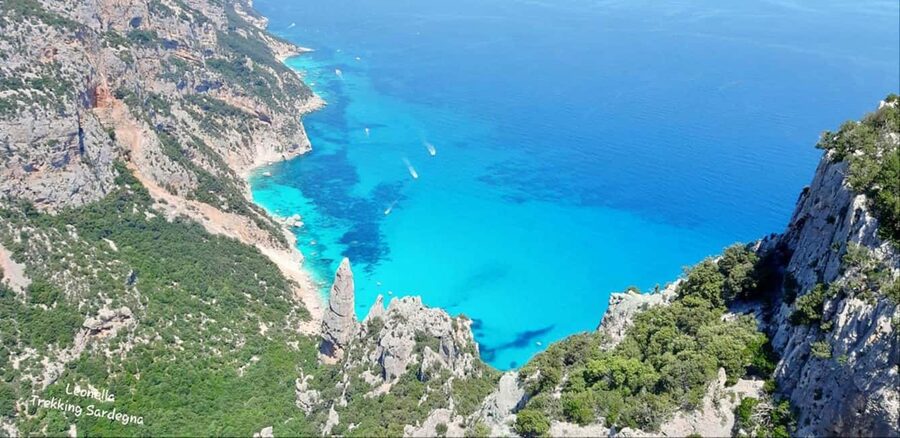 Baunei: Cala Goloritzè Trekking Tour with A Guide - The coastal highlights: Aguglia di Goloritzè and the rocky arch