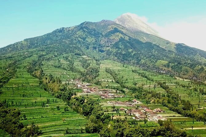 Borobudur Climb Up and Selogriyo Temple Rice Terraces Trekking - What to bring and how to plan your comfort