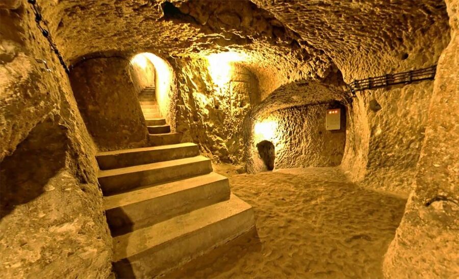 Cappadocia: Red Valley Trek and Kaymakli Underground City - Çavuşin monastic settlement: early Cappadocia life above ground