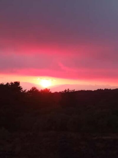 Catania: Mount Etna Sunset Trekking with Wine Tasting - Zafferana Etnea Photo Stop: The Local Lead-In to Etna