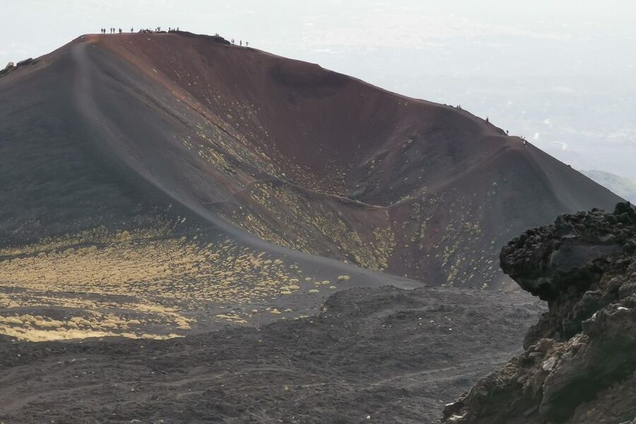 Catania: Mount Etna Trekking Trip off the Tourist Path - The Off-Road Taste of Etna: Old Lava Flows and 1792 Terrain