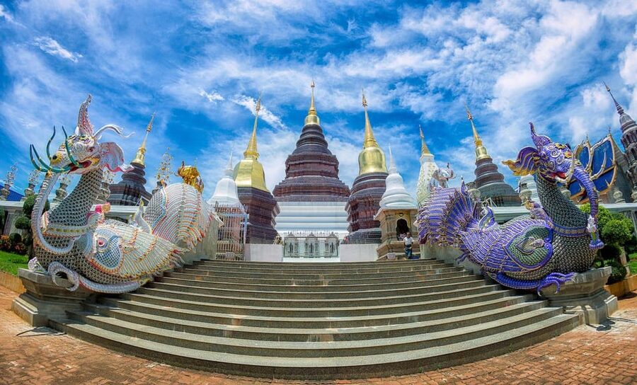 Chiang Mai: Chiang Dao Caves and Jungle Trek with Lunch - Guide experience: English/Thai help, plus one cultural consideration