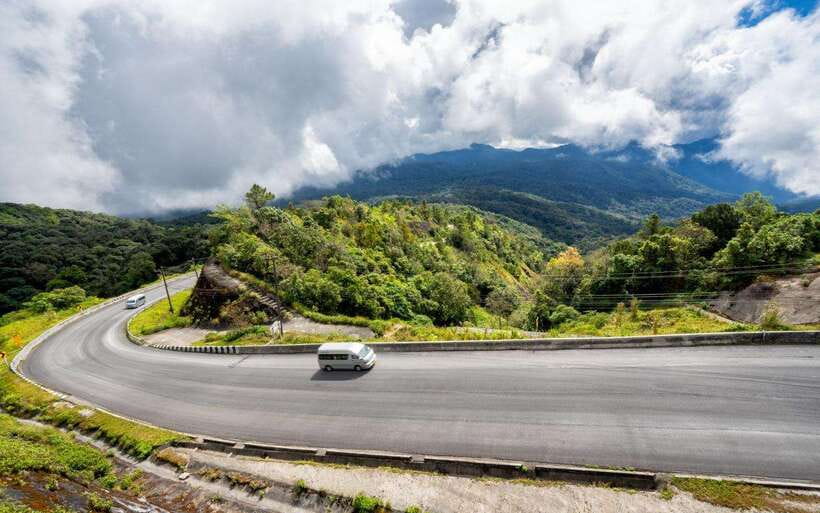 Chiang Mai: Doi Inthanon National Park and Pha Dok Siew Trek - Wachirathan Waterfall: the big payoff break