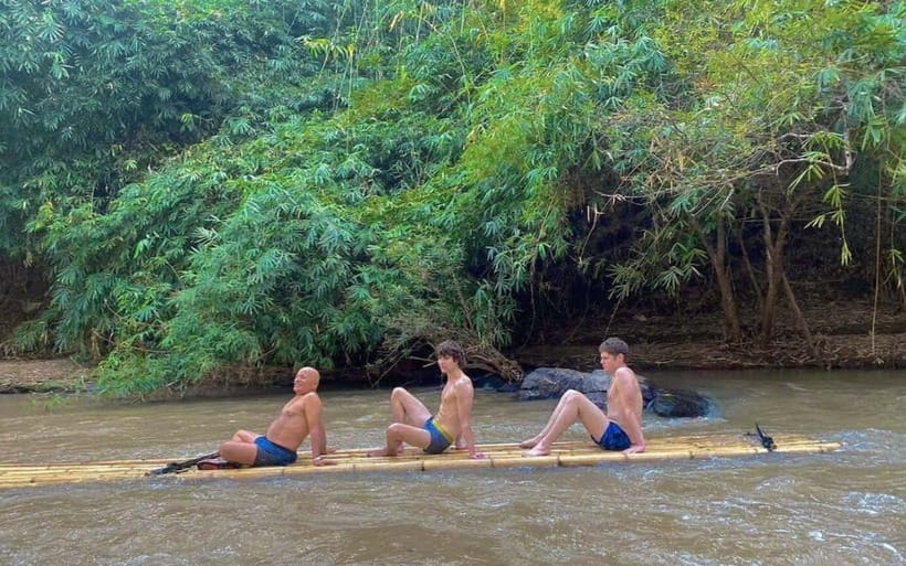 Chiang Mai: Jungle Trek, Elephants care & Bamboo Rafting - Market, Mae Wang district, and photo stops: the small moments that make the day feel real