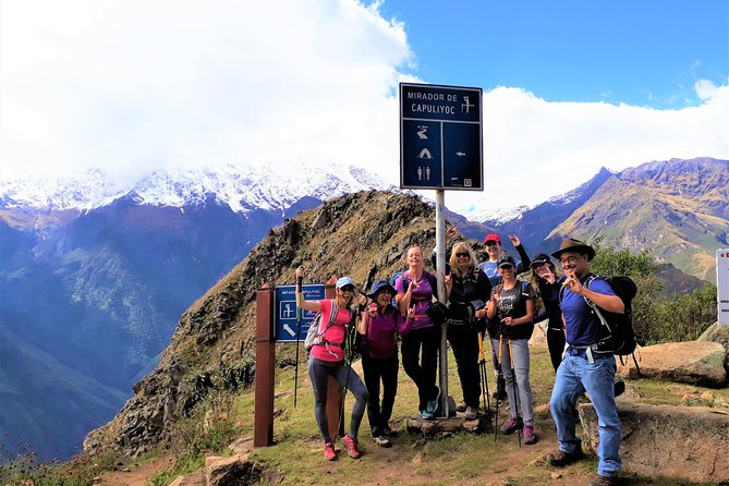 Choquequirao Trek 4 days and 3 nights - Your trekking team: guides, chefs, and the porter system that saves your energy