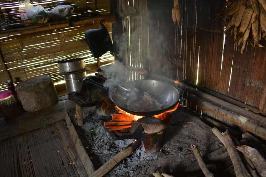Cultural trekking and boat trip - Trekking in Chiang Rai: bamboo forest, farm land, and that first sun stretch