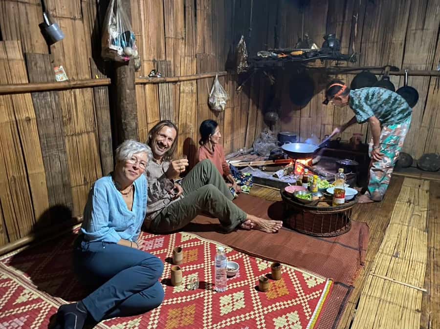 Cultural trekking and boat trip - Hot spring mineral bath included: the perfect ending after hiking