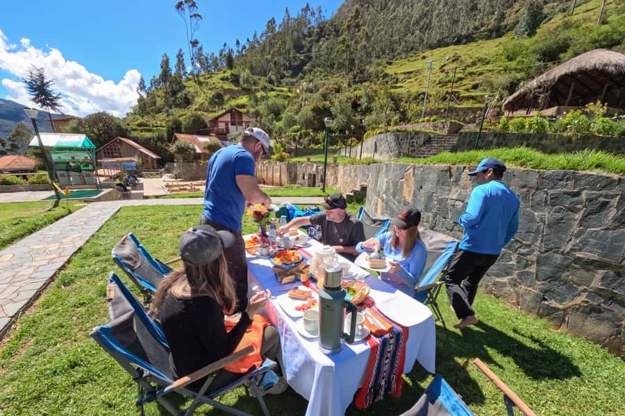 Cusco: 4-Day Lares Trek to Machu Picchu with Panoramic Train - Price and value: what $690 buys in the real world