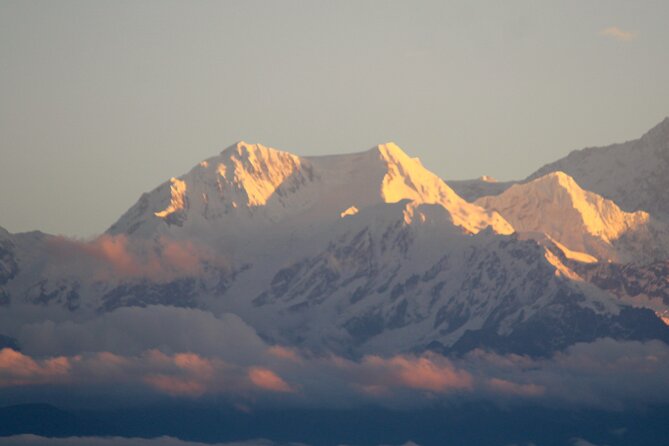 Darjeeling Tonglu Day Trek - Walking through villages and viewpoints at your pace