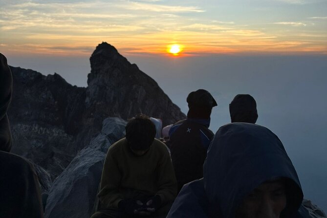 Dekwar Mount Agung Sunrise Trekking - What’s included vs what you must bring (so you don’t get caught cold)