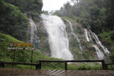 Doi inthanon National Park + 2Hour Fantastic Trekking with Lunch - Royal Pagodas at the Top: Worth the Short Stop