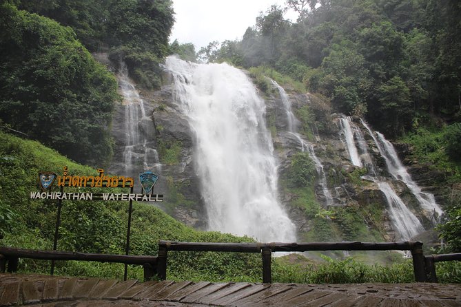 Doi inthanon National Park + 2Hour Fantastic Trekking with Lunch - Royal Pagodas at the Top: Worth the Short Stop