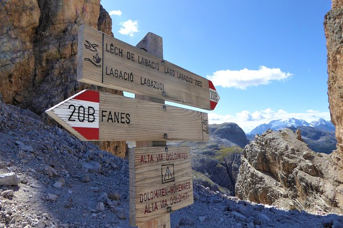 Dolomites Trekking Experience - Lago di Sorapiss and Lago Lagazuoi: two lakes, different payoff